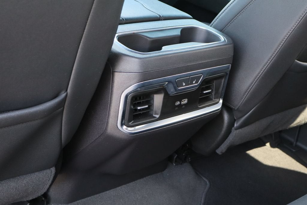 2024 GMC Sierra 1500 SLT - Photo 24