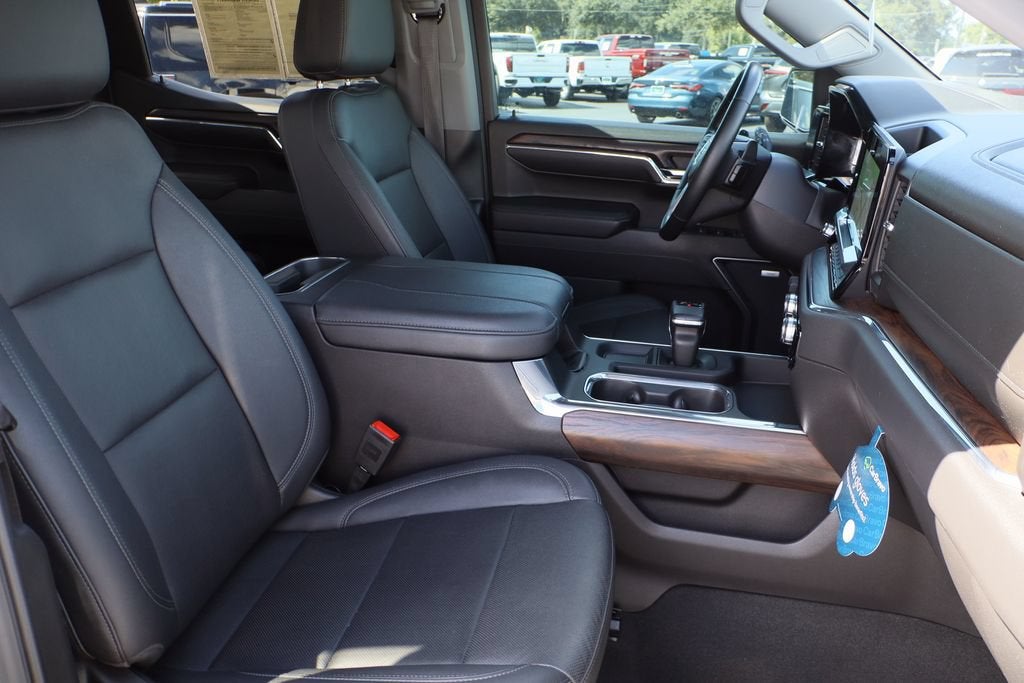 2024 GMC Sierra 1500 SLT - Photo 28