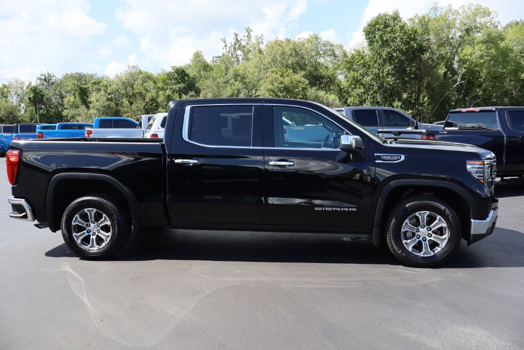 2025 GMC Sierra 1500 SLT - Photo 10