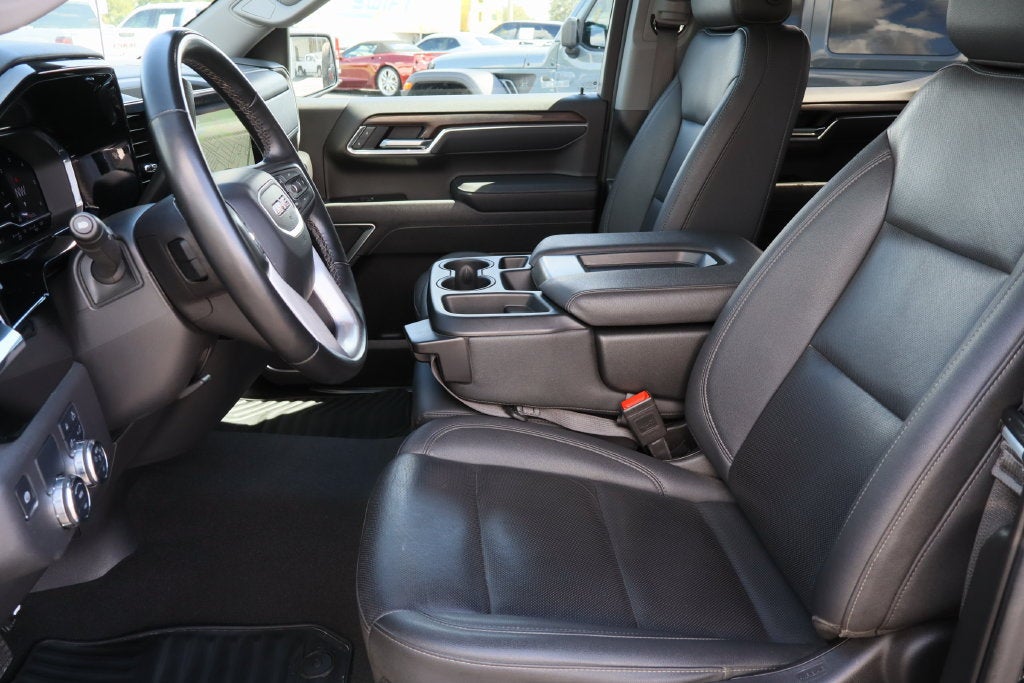 2025 GMC Sierra 1500 SLT - Photo 21