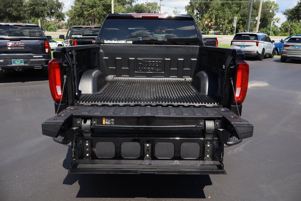 2025 GMC Sierra 1500 SLT - Photo 24