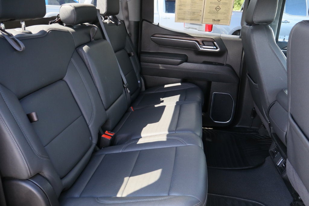 2025 GMC Sierra 1500 SLT - Photo 25