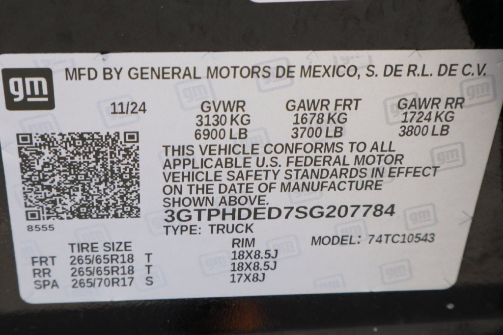 2025 GMC Sierra 1500 SLT - Photo 32