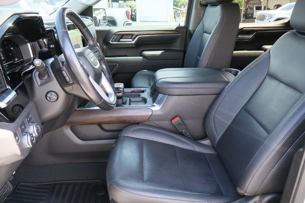 2023 GMC Sierra 1500 SLT - Photo 22