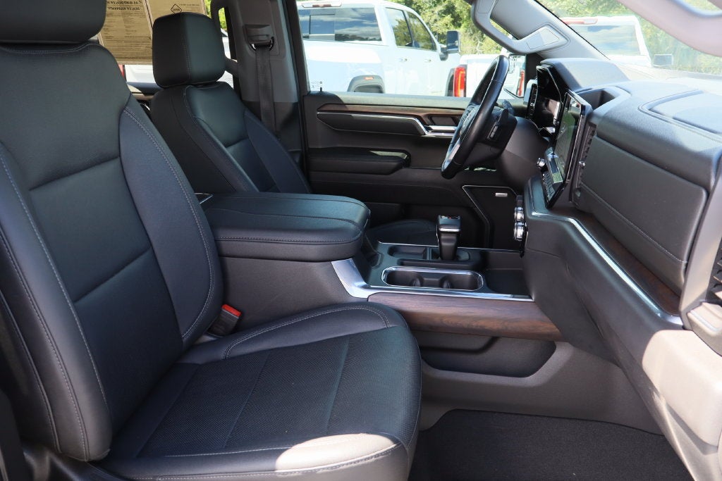 2023 GMC Sierra 1500 SLT - Photo 28