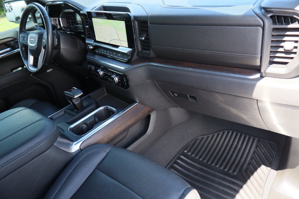 2023 GMC Sierra 1500 SLT - Photo 30