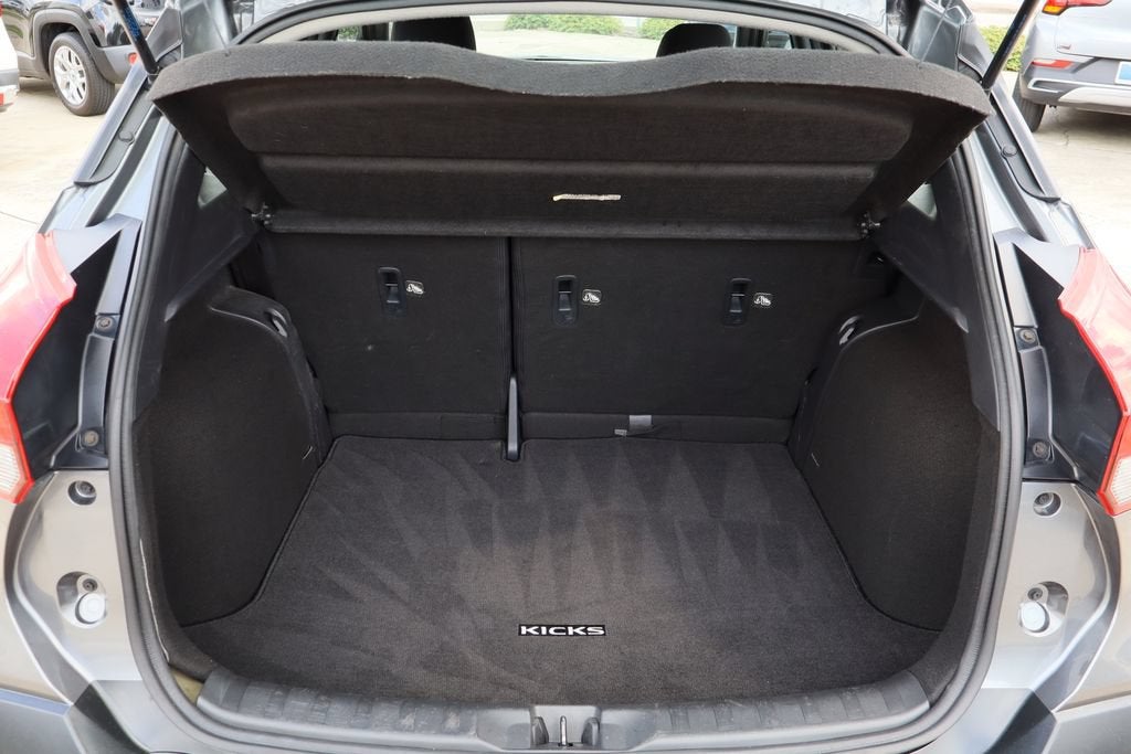 2018 Nissan Kicks SV