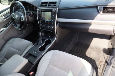 2016 Toyota Camry XSE