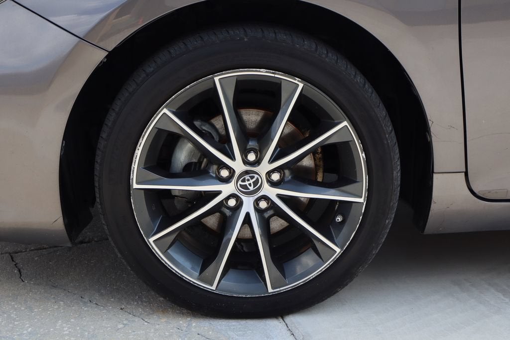 2016 Toyota Camry XSE