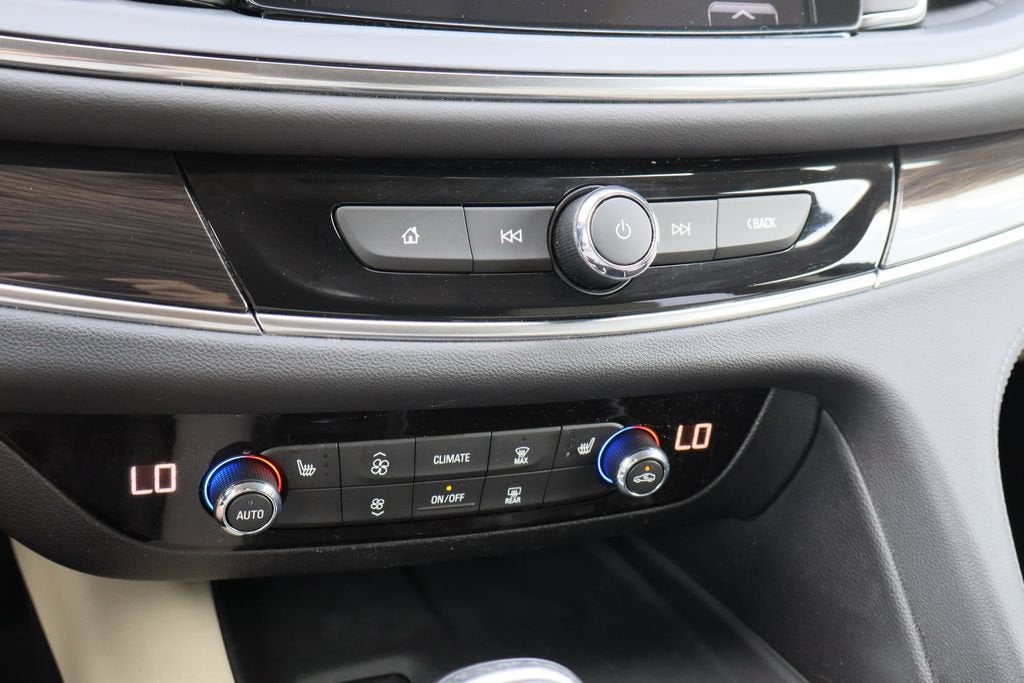 2018 Buick Enclave Essence