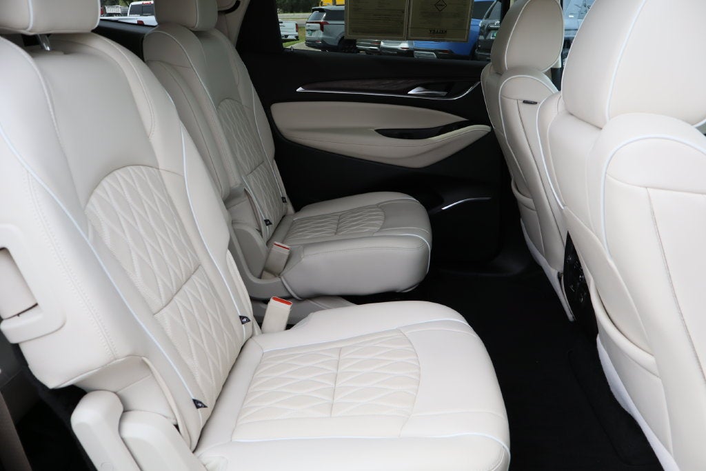 2022 Buick Enclave Avenir