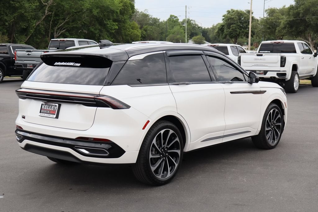 2024 Lincoln Nautilus Black Label