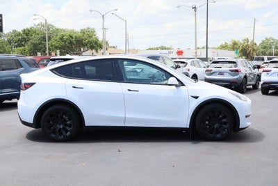 2024 Tesla Model Y Long Range