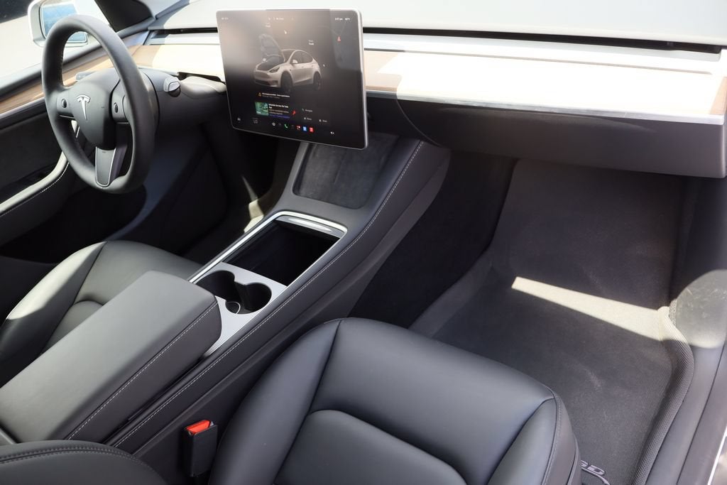 2024 Tesla Model Y Long Range