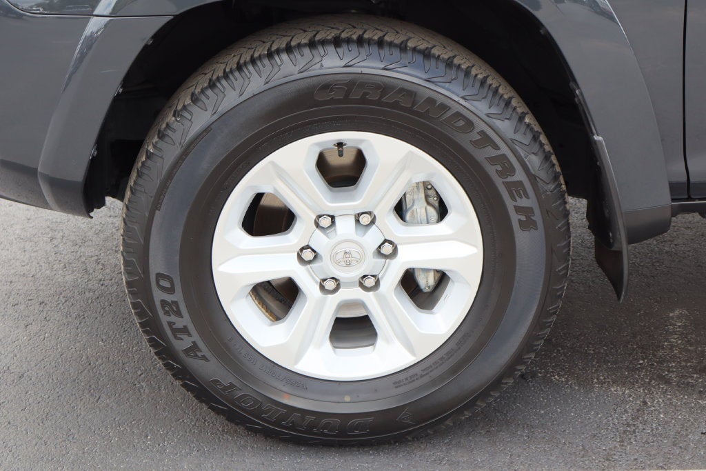 2024 Toyota 4Runner SR5 Premium - Photo 32