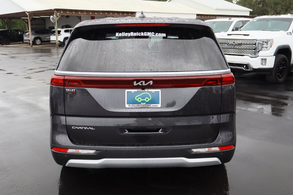 2023 Kia Carnival EX