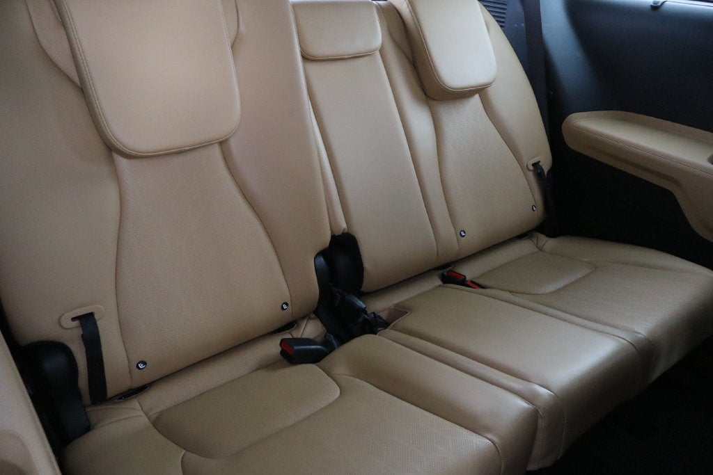 2023 Kia Carnival EX