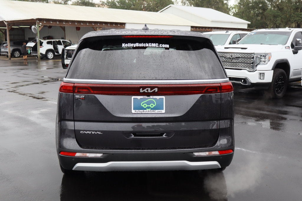 2023 Kia Carnival EX