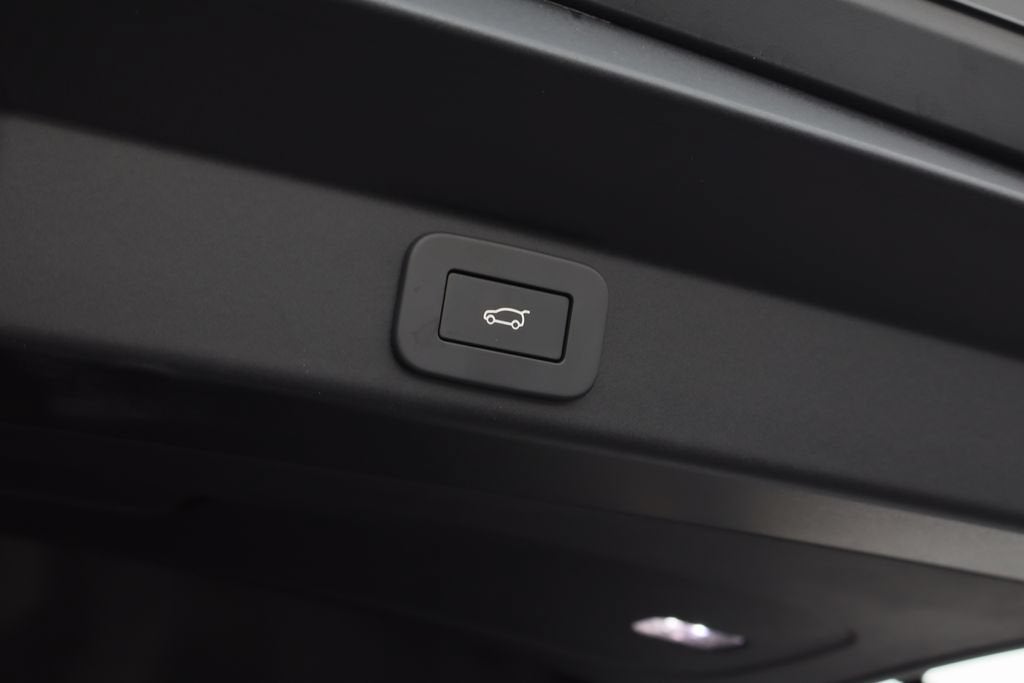 2026 Land Rover Range Rover Sport P400 Dynamic SE